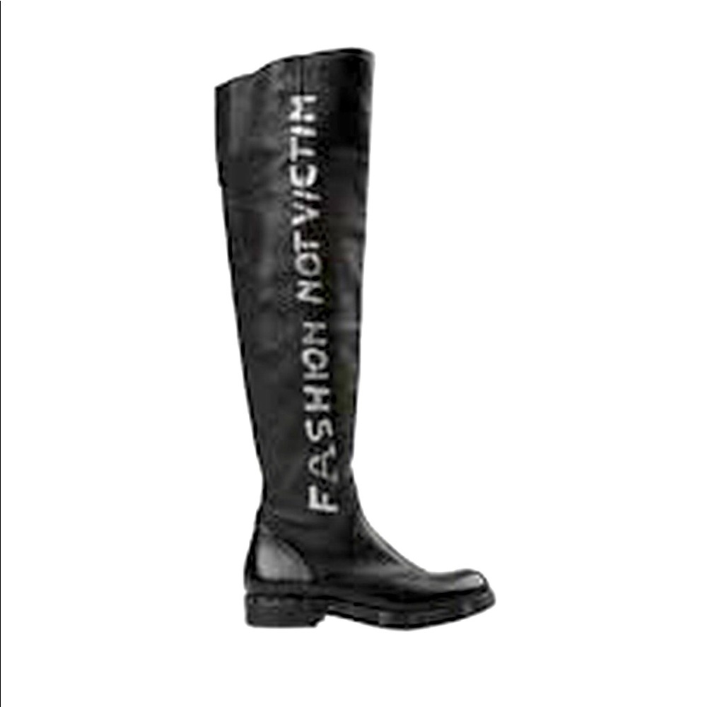 AS98 FASHION NOT VICTIM BOOTS.